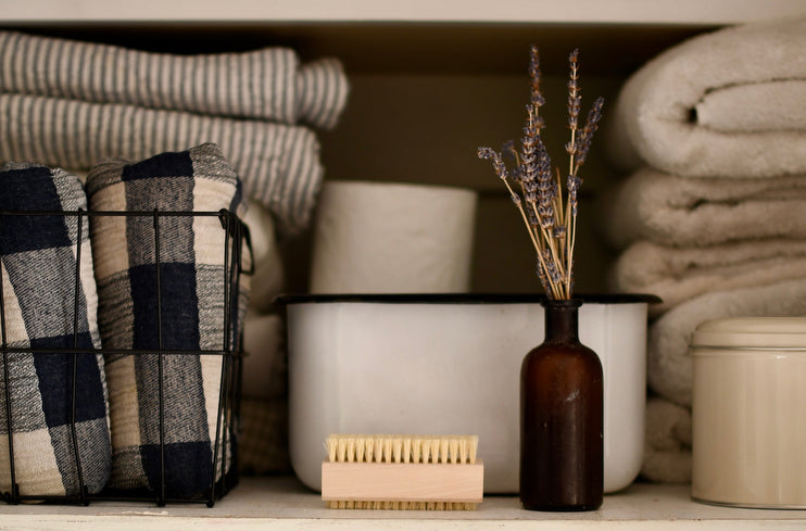 10 Tips to Organize and Beautify Your Linen Closet with Amanda Watters