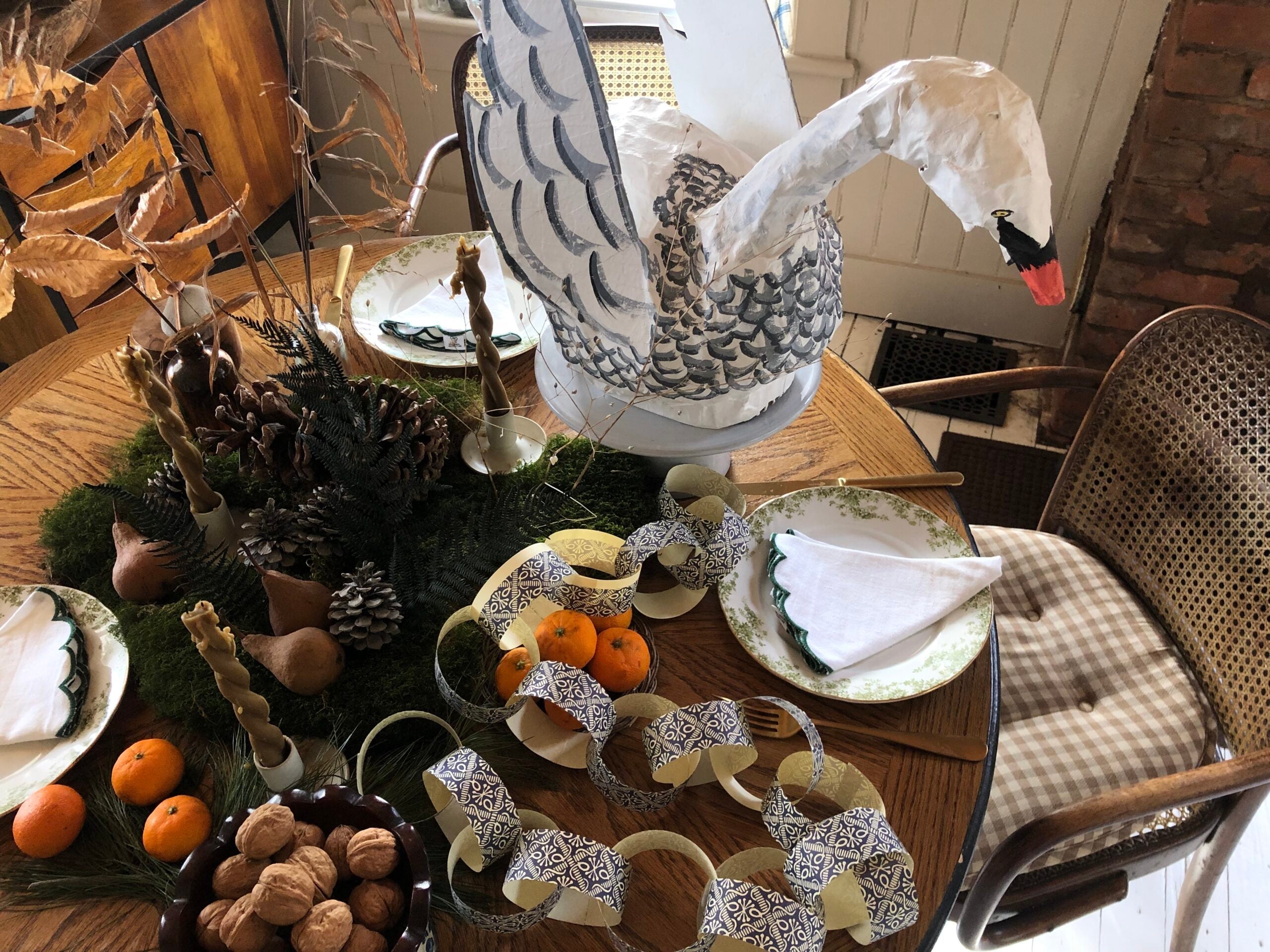 Paper Chains and Tablescapes with Lisa Przystup – June Home Supply