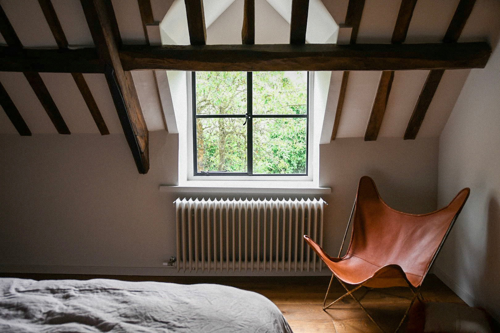 bedroom in the cotswolds