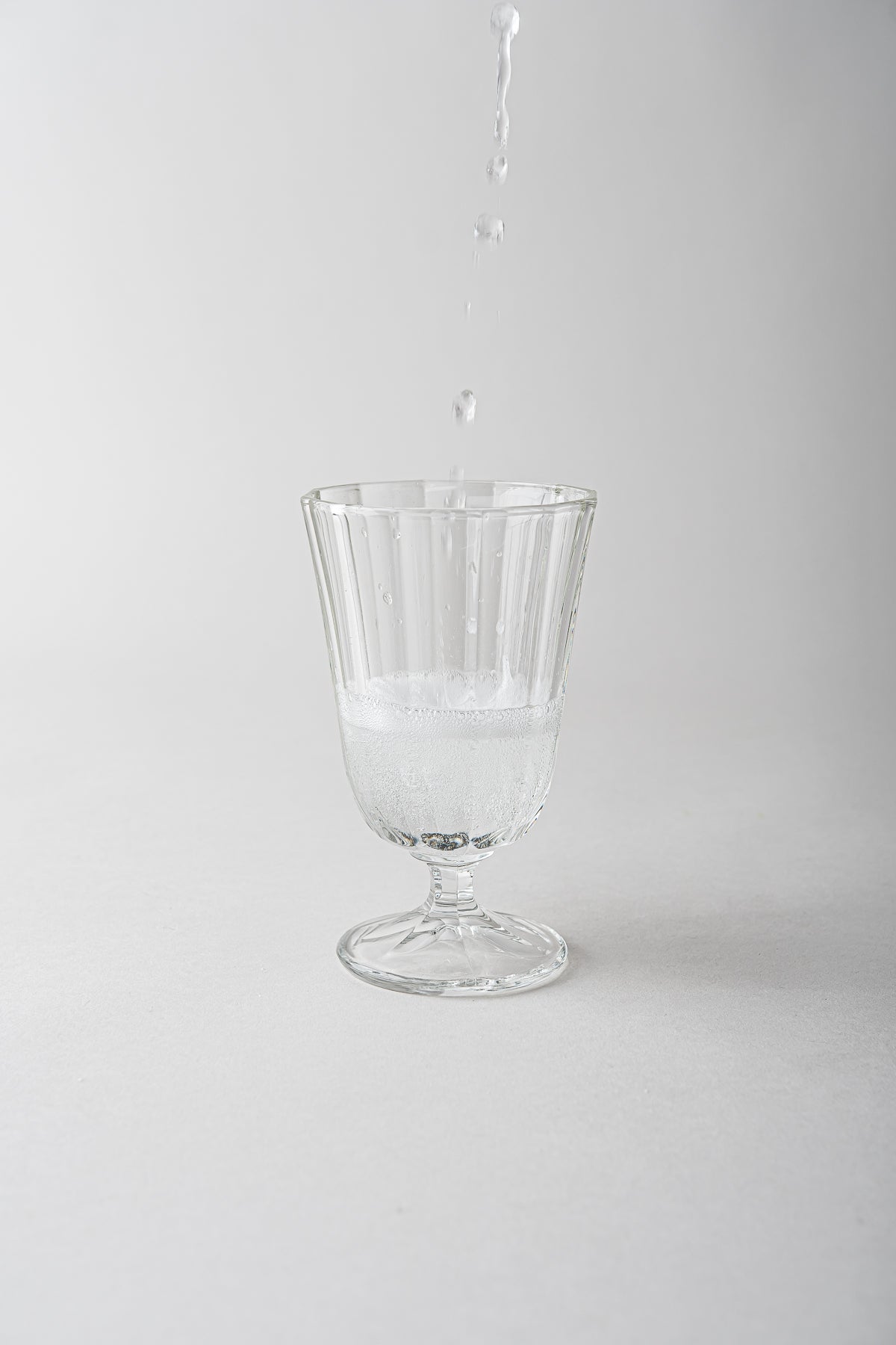June Home Supply Anna Water Glass - Thumbnail 2