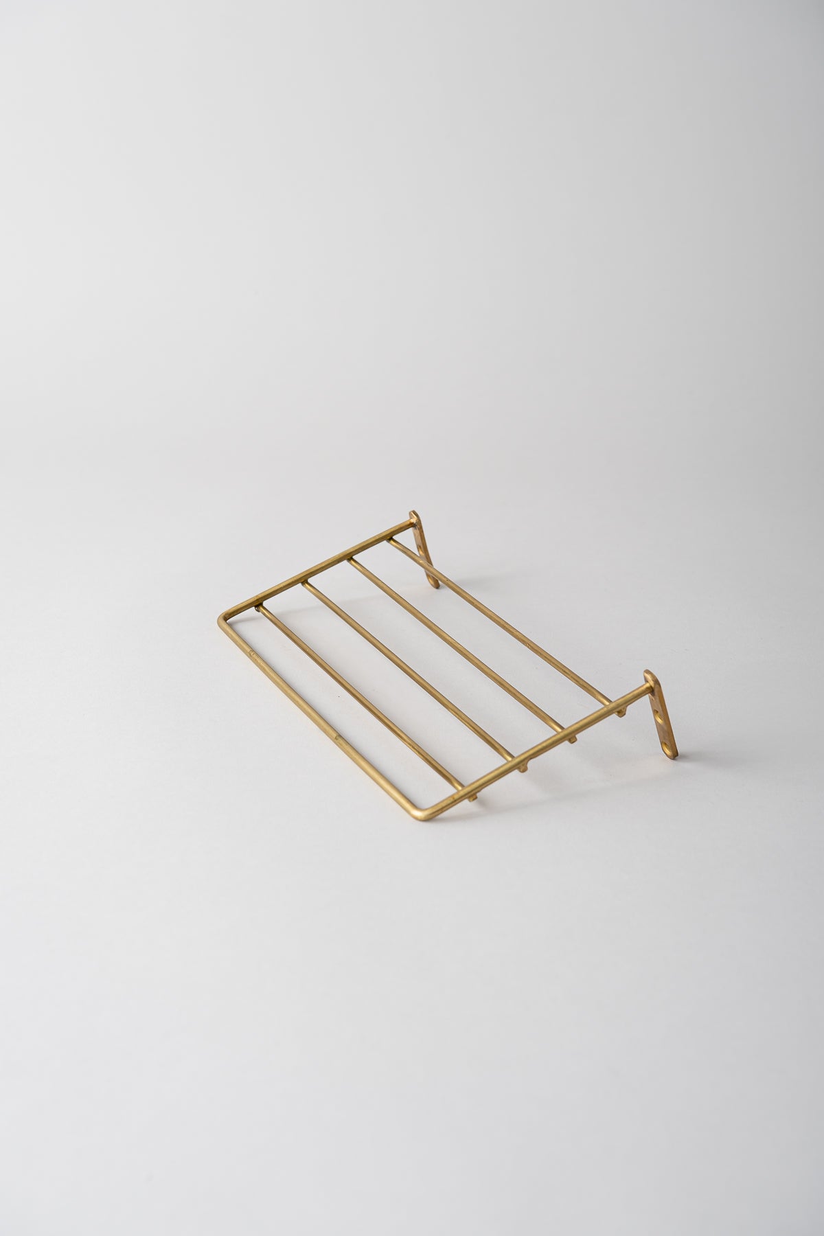 brass wire shelf