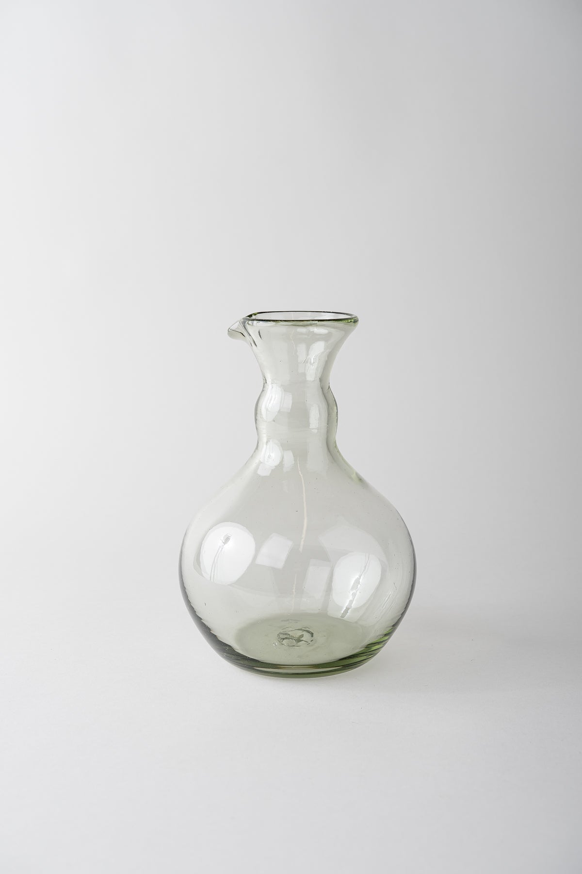 June Home Supply Siringa Carafe