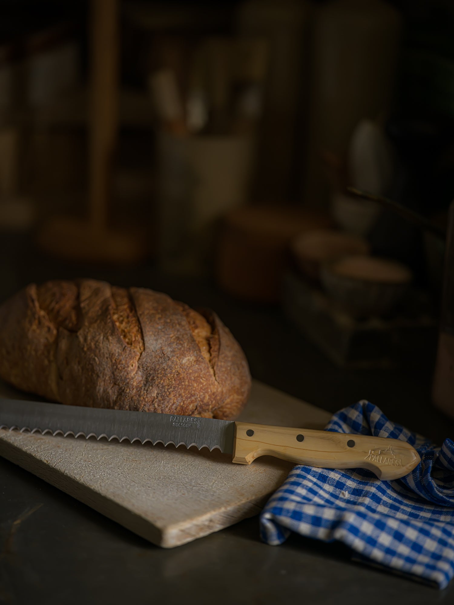 Pallares Solsona Serrated Bread Knife
