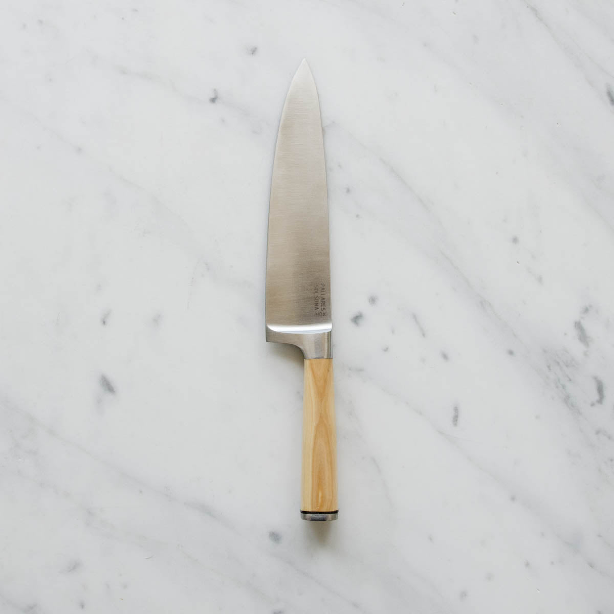 Carbon steel rounded kitchen knife 16cm with boxwood handle